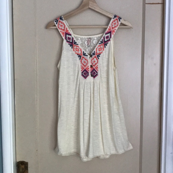 NWT Red Camel tank top with embroidered neckline - Picture 1 of 12